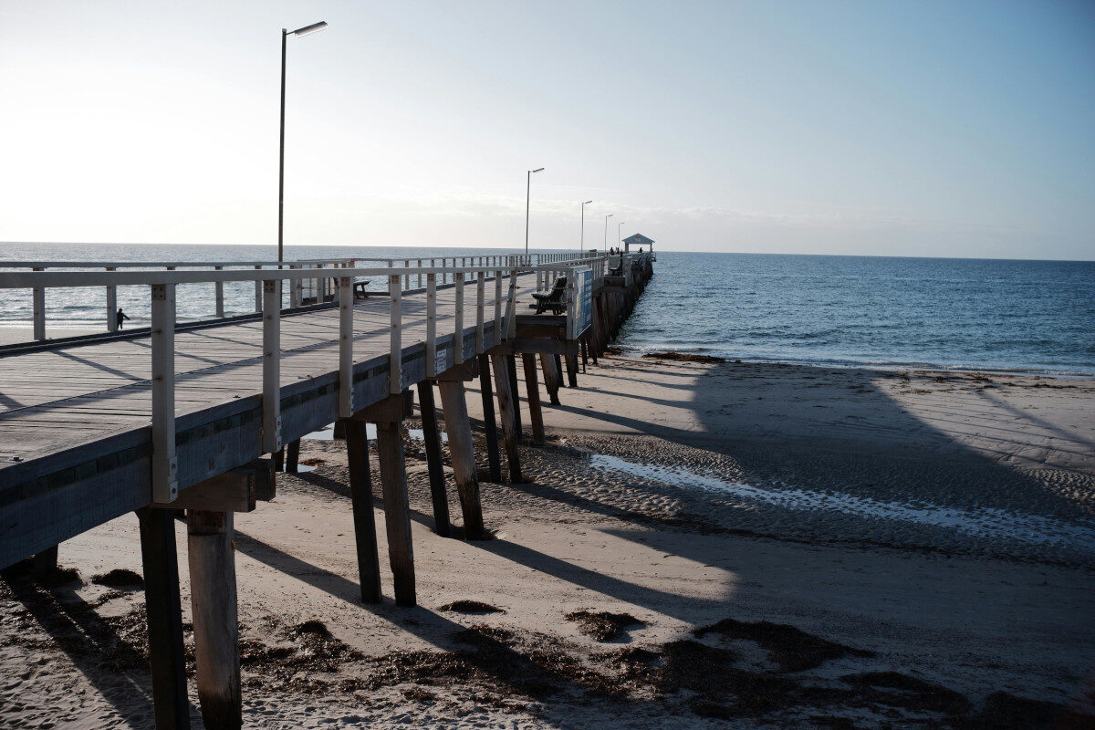 Photo pont vers la mer